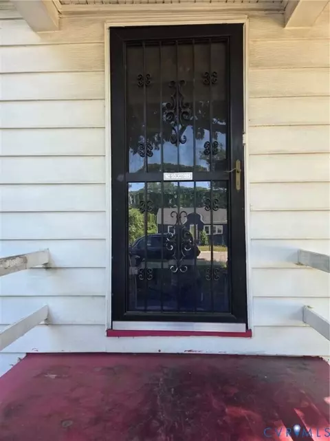 3300 Chapel Dr, Richmond, VA 23224 photo 3