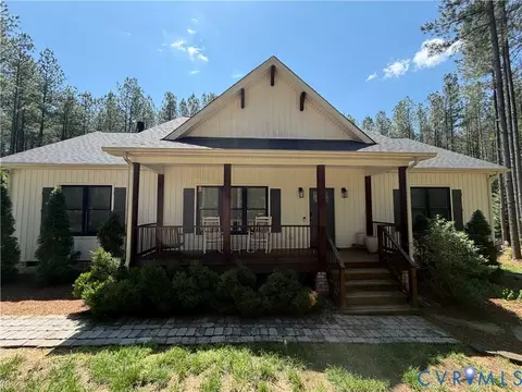 2253 Chapel Hill Rd, Goochland, VA 23063