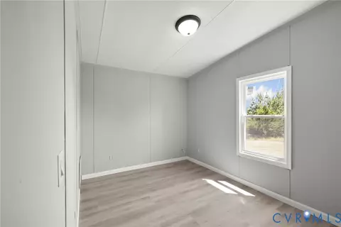 Bedroom - 1472 Twenty Two Rd, Pamplin, VA 23958 photo 2 of 3