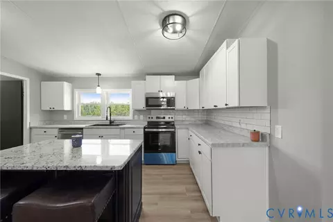 Kitchen - 1472 Twenty Two Rd, Pamplin, VA 23958 photo 2 of 4