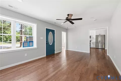 3008 W Broadway, Hopewell, VA 23860