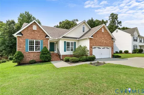 3173 Poplar View Pl, Chester, VA 23831