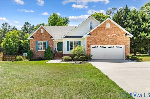 3173 Poplar View Pl, Chester, VA 23831