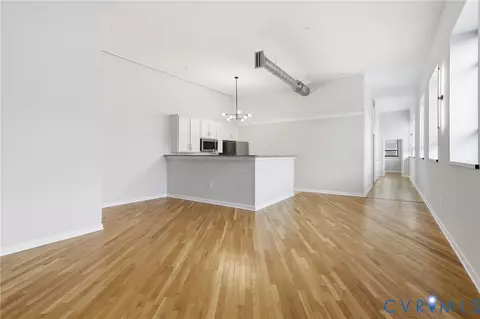 1716 Summit Ave #1, Richmond, VA 23230