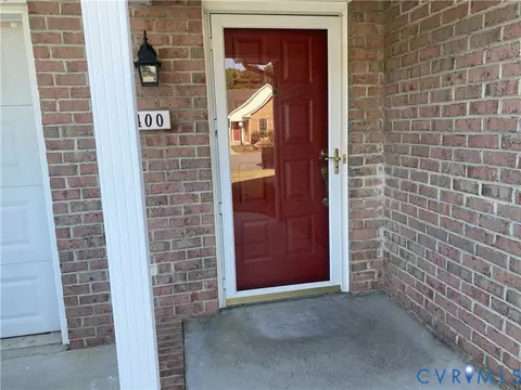 400 Stone Hearth Ct, Hopewell, VA 23860