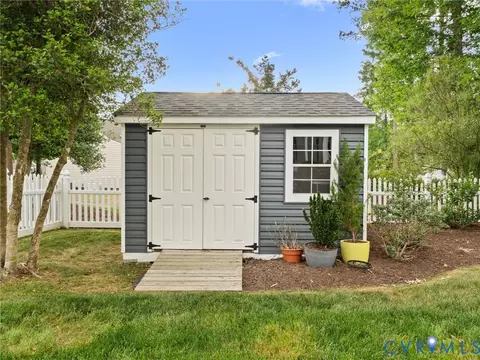 Exterior - 14031 Ashmill Dr, Midlothian, VA 23112 photo 9 of 9