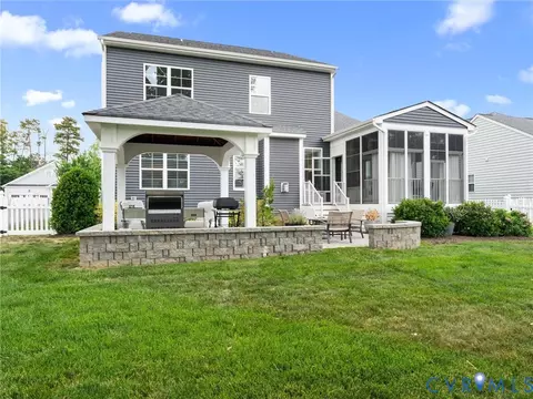 Exterior - 14031 Ashmill Dr, Midlothian, VA 23112 photo 8 of 9