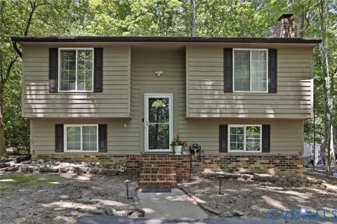 13712 Sutters Mill Cir, Midlothian, VA 23112