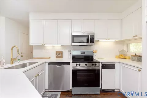 Kitchen - 751 Blakeston Dr, Richmond, VA 23236 photo 2 of 4