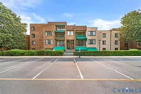 1509 Regency Woods Rd #302, Henrico, VA 23238