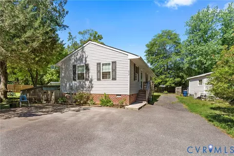 652 S Taylor St, Ashland, VA 23005