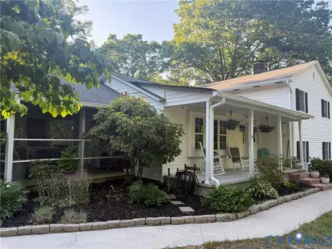 13300 Taylor Dr, Disputanta, VA 23842