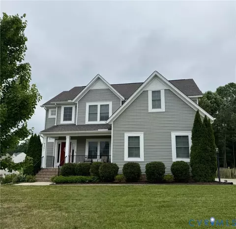 9301 Lavenham Ct, Midlothian, VA 23112