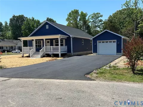 2802 Riverview Dr, Colonial Beach, VA 22443