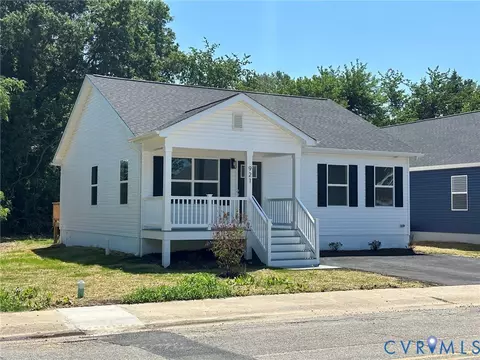 921 Jackson St, Colonial Beach, VA 22443