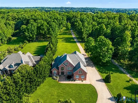 13612 Waterswatch Ctr, Midlothian, VA 23113