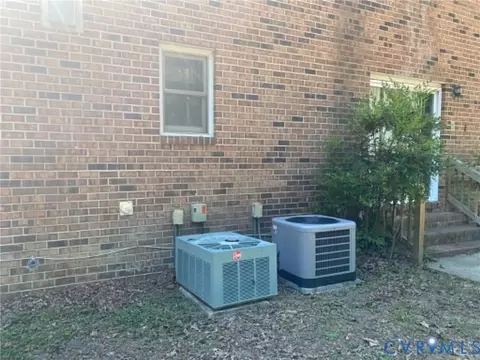Exterior - 9405 Dabney Dr, Sutherland, VA 23885 photo 3 of 7