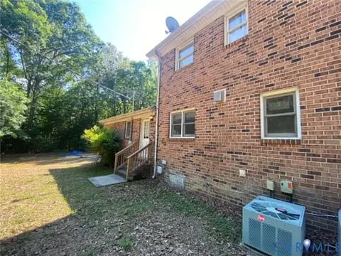 Exterior - 9405 Dabney Dr, Sutherland, VA 23885 photo 2 of 7