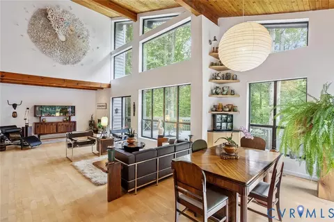1474 Timber Rdg, Maidens, VA 23102