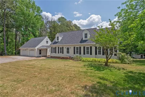12495 Chester Dr, Disputanta, VA 23842