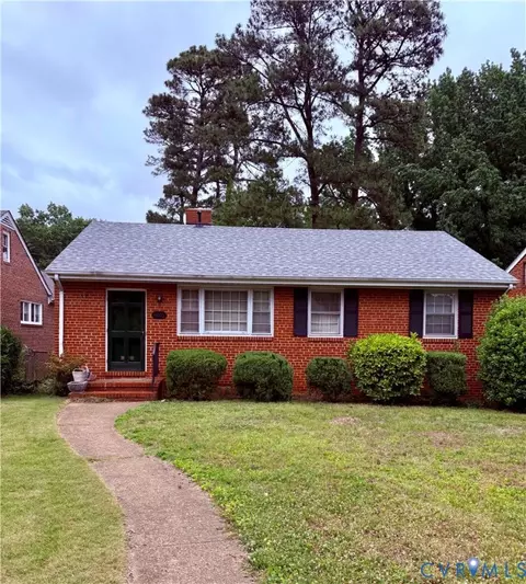 4806 W Grace St, Richmond, VA 23230