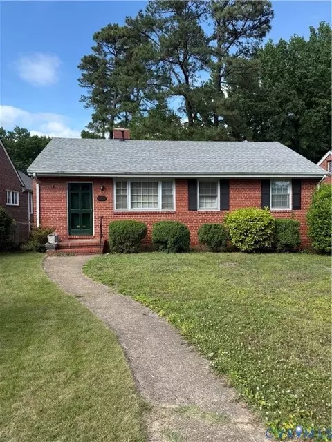 4806 W Grace St, Richmond, VA 23230