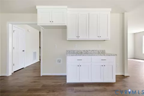 Entry Way - 8440 Railroad Bed Rd, Carson, VA 23830 photo 3 of 4