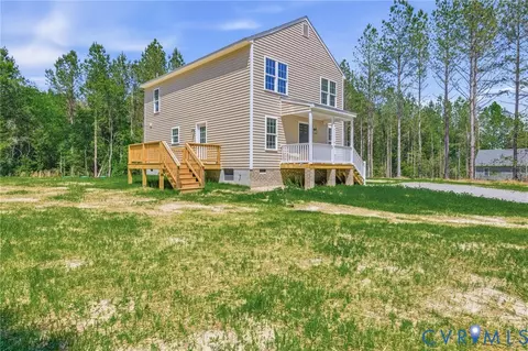 Exterior - 8440 Railroad Bed Rd, Carson, VA 23830 photo 2 of 3