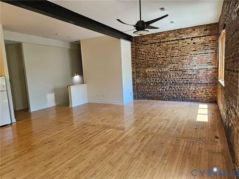 Living - 212 E Franklin St #1, Richmond, VA 23219 photo 2 of 9