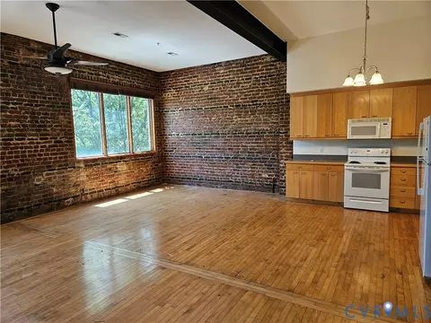 Living - 212 E Franklin St #1, Richmond, VA 23219 photo 4 of 9