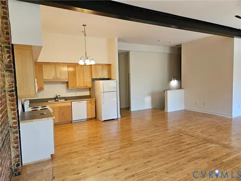 Living - 212 E Franklin St #1, Richmond, VA 23219 photo 5 of 9