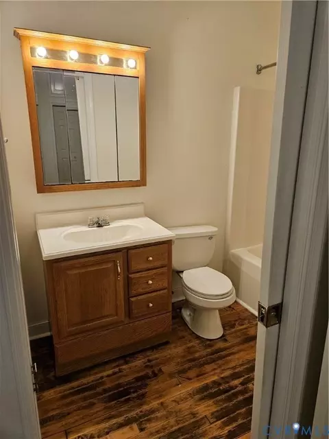 Bath - 212 E Franklin St #1, Richmond, VA 23219 photo 1 of 3