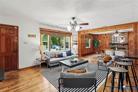 Living - 1100 Dotson Rd, Henrico, VA 23231 photo 4 of 4