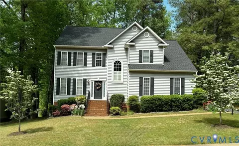 8997 Kings Charter Dr, Mechanicsville, VA 23116