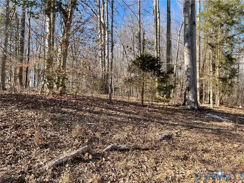 868 Bowling, Ruther Glen, VA 22546
