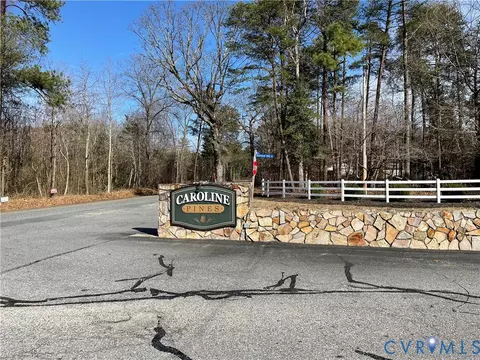 868 Bowling, Ruther Glen, VA 22546
