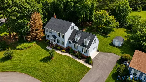 7240 Hanover Grove Ln, Mechanicsville, VA 23111