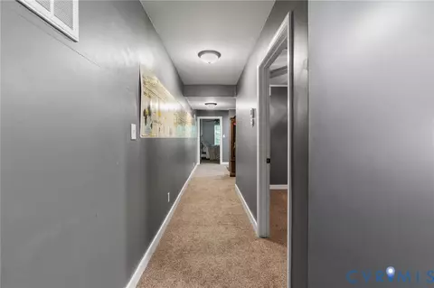 Entry Way - 1755 Dispatch Rd, Quinton, VA 23141 photo 7 of 10