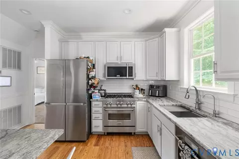 Kitchen - 1755 Dispatch Rd, Quinton, VA 23141 photo 9 of 11