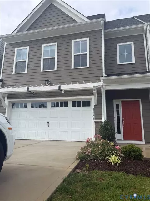 13704 Randolph Pond Ln, Midlothian, VA 23114