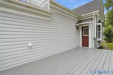 Exterior - 227 E 35th St, Richmond, VA 23224 photo 7 of 12