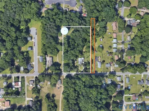 1522 Dinwiddie Ave, Hopewell, VA 23860
