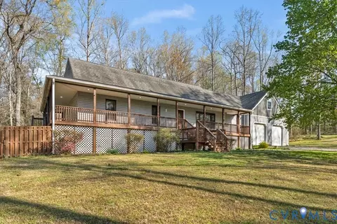 7040 Old Roxbury Rd, Quinton, VA 23141