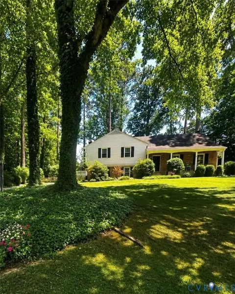 1911 Hickstead Rd, North Chesterfield, VA 23236