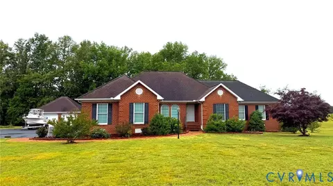 248 Healey Cove Dr, Hardyville, VA 23070
