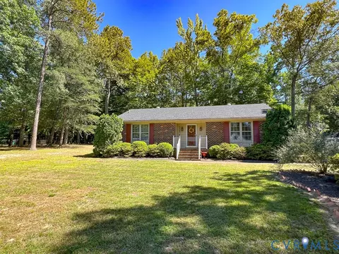 4801 Stockholm Dr, Sandston, VA 23150