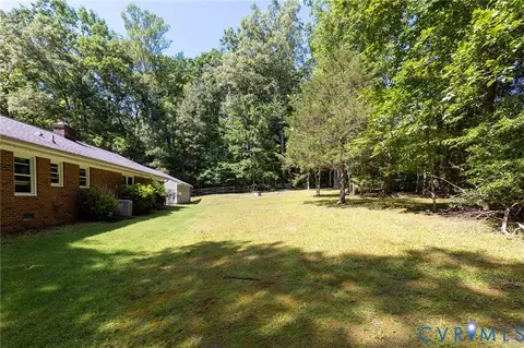 Exterior - 101 County Line Rd, Midlothian, VA 23112 photo 6 of 6
