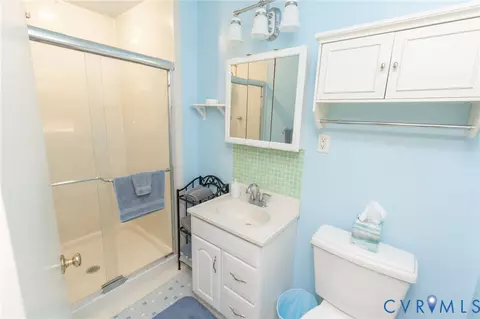 Bath - 101 County Line Rd, Midlothian, VA 23112 photo 1 of 2