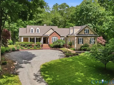 530 Elm Creek Dr, Manakin Sabot, VA 23103