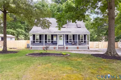 8611 Sunset Knoll Rd, North Chesterfield, VA 23237
